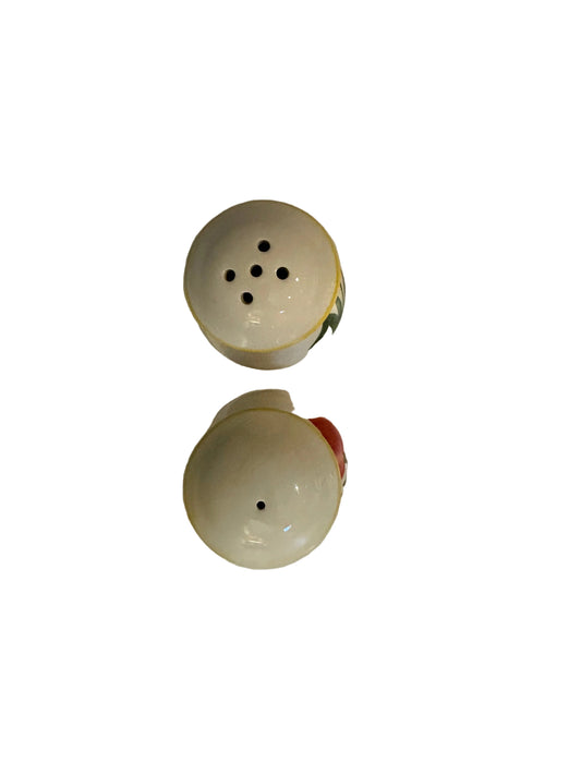 Top view of the tulip salt and pepper shakers